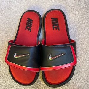 Nike Comfort Slides 2 - Red